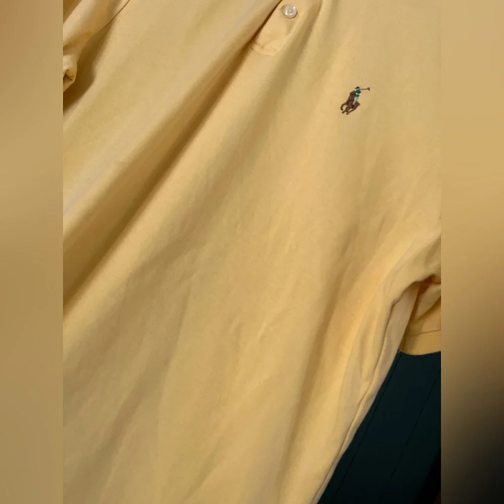 Yellow polo - Picture 4 of 8